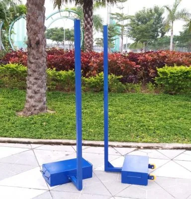 Trụ cầu lông tập luyện